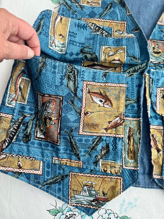 Vintage Fisherman Novelty Print Vest. Huge Pocket… - image 8
