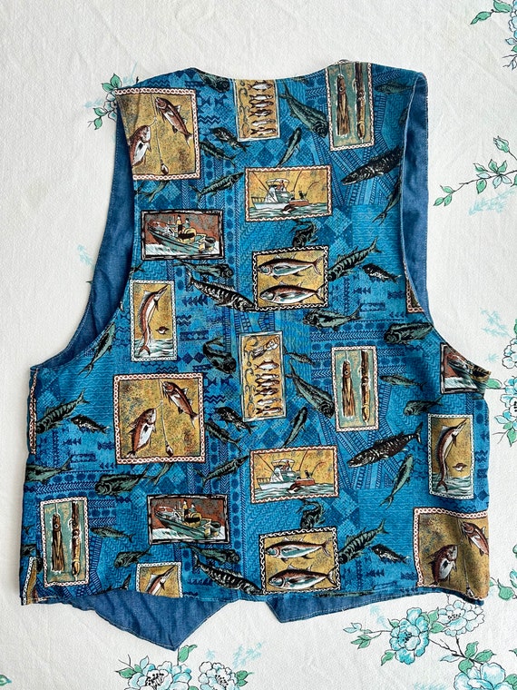 Vintage Fisherman Novelty Print Vest. Huge Pocket… - image 9