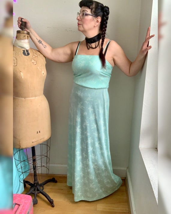 Women’s Vintage 70’s Maxi Dress. Light Mint Green 