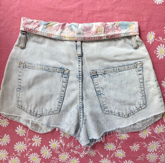 Vintage 80s Fold Down Acid Wash Cut Off Shorts. S… - image 5