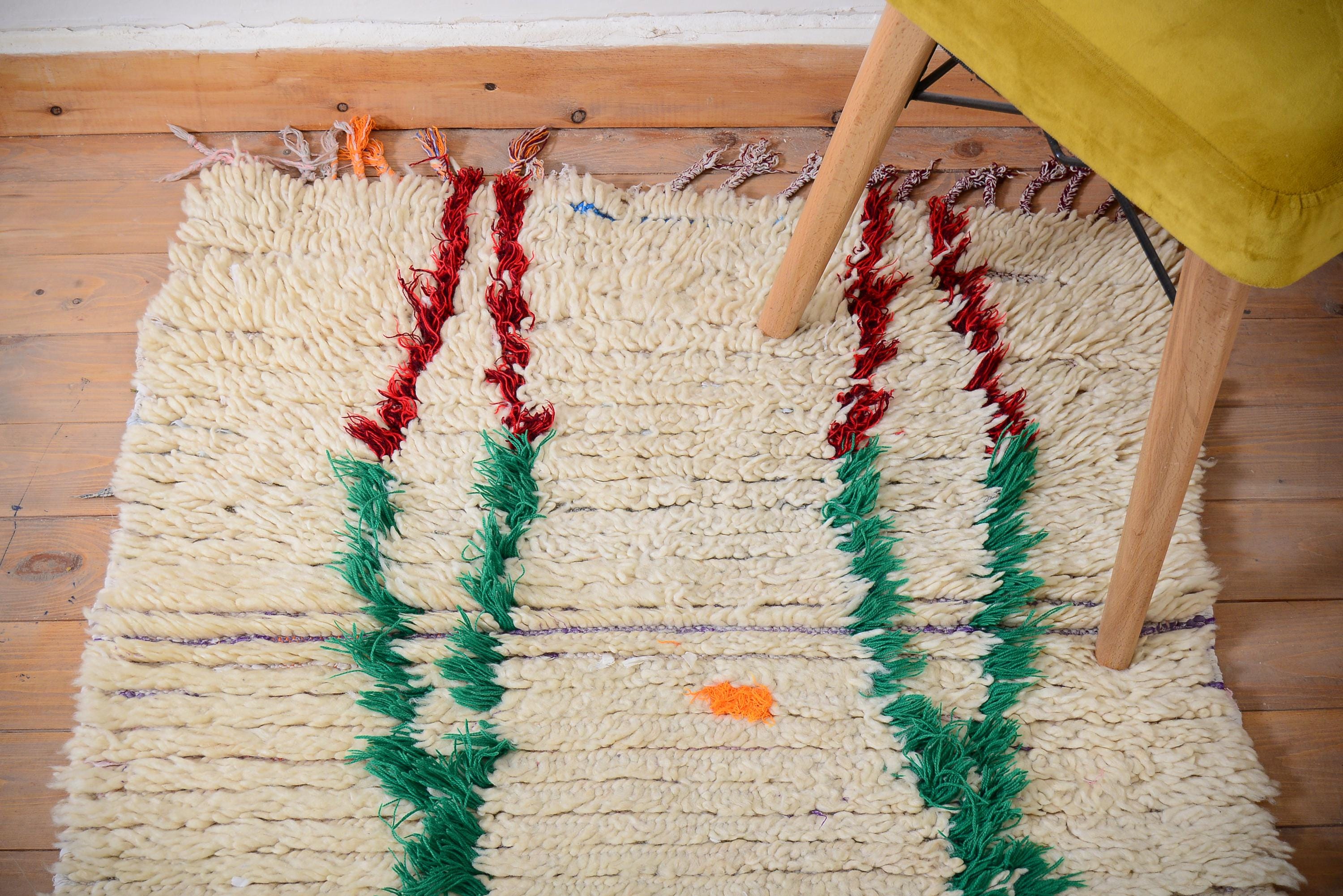 カラフルなアジラル モロッコ ラグ: 手織りウールカーペット (5.4 x