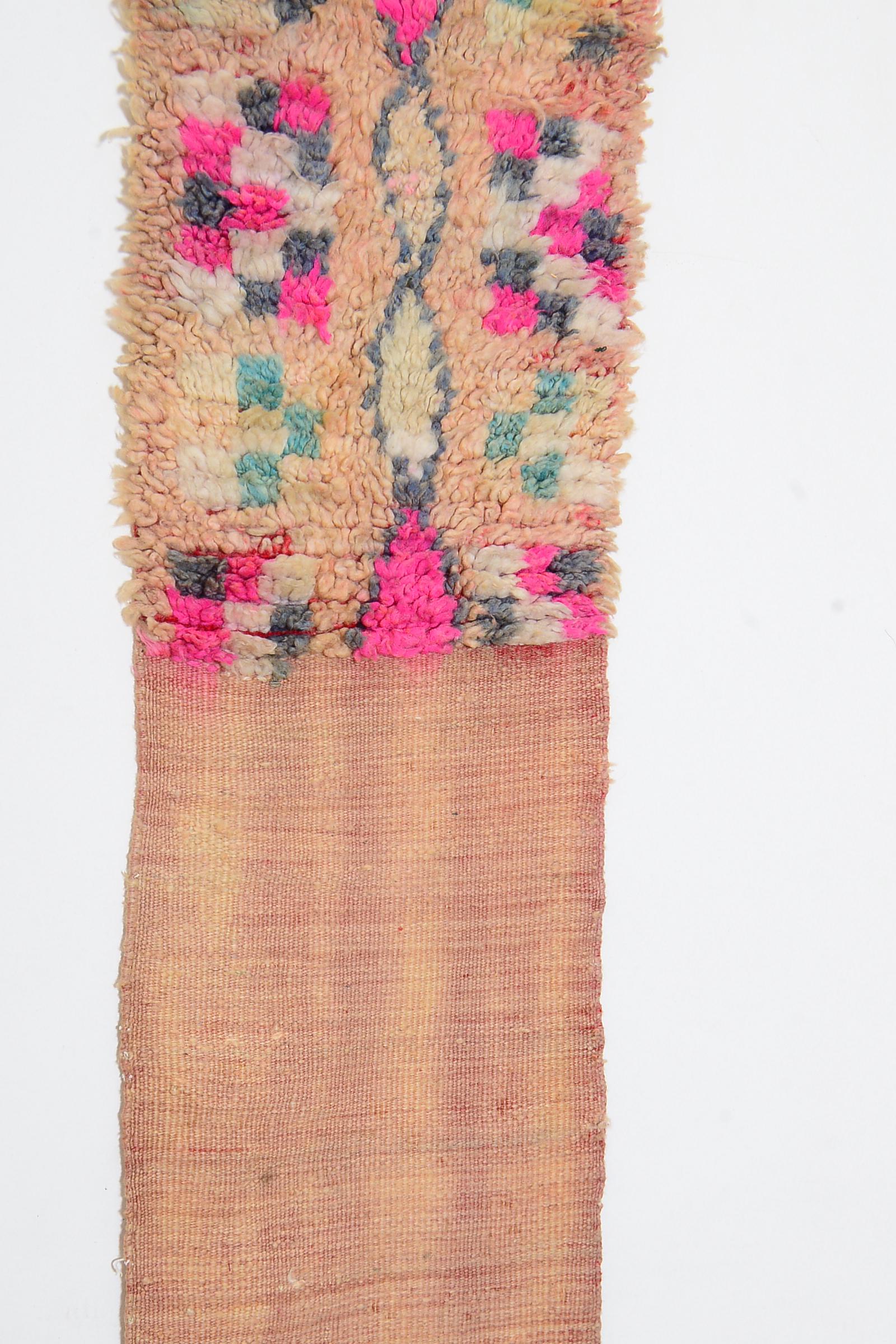 小さな手織りモロッコラグ：アンティークベルベルアジラルデザイン