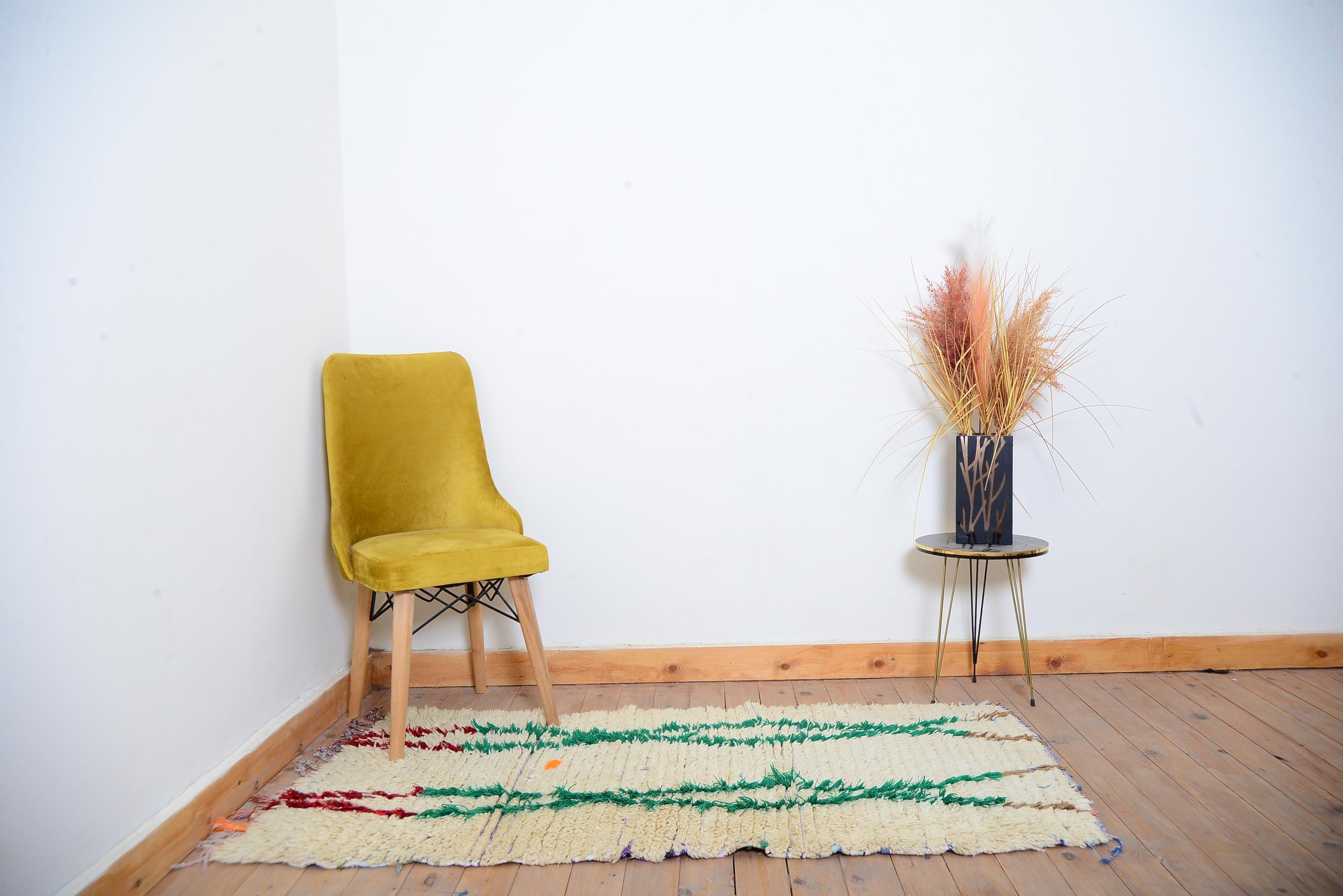 カラフルなアジラル モロッコ ラグ: 手織りウールカーペット (5.4 x