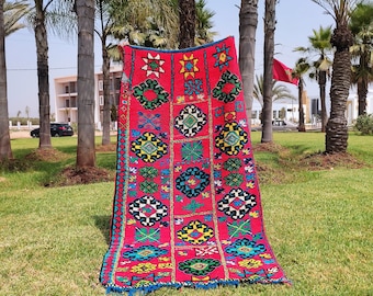 Vintage Boujaad Rug: Handmade Moroccan Berber Wool Rug