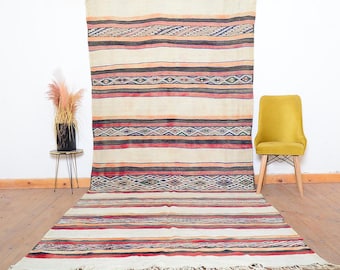 Moroccan Kilim Rug: Colorful Hand-Knotted Berber Wool Rug (400 x 170 cm)