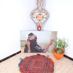 Round Moroccan Rug (31 inch): Handwoven Berber Boucharwite Rug