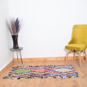 Vintage Berber Boucherouite Rug: Handmade Moroccan Wool Runner (130 x 70 cm)