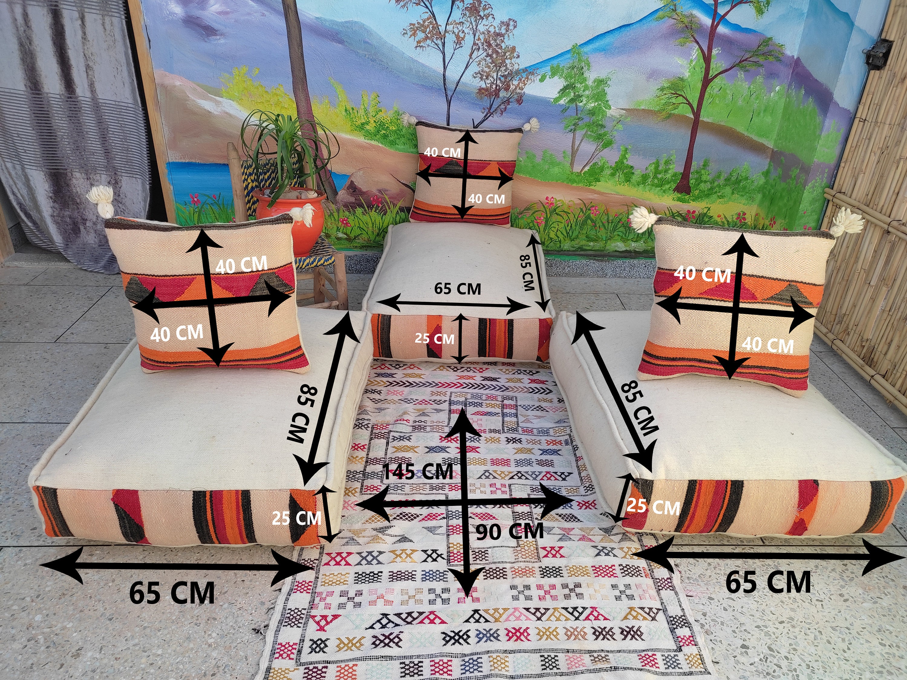 ヴィンテージ モロッコ フロア プーフ セット：ウール ラグ ピロー