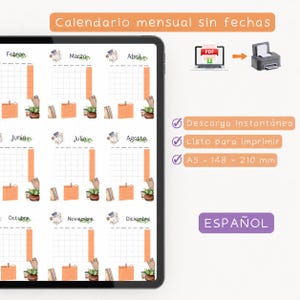 Op de afbeelding: Een digitale maandelijkse ongedateerde kalender op een tabletscherm, met maandrasters met oranje accenten en plantillustraties. De afbeelding bevat iconen voor PDF-download, afdrukken en vermeldt de afmetingen A5 148 x 210 mm.