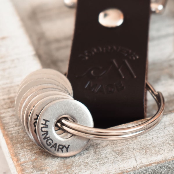 Engraved Country Travel Tokens for Travel Keychains | Personalised Travel Charms, Travel Gift, Travel Keyring, Travel Key Ring, Country Ring