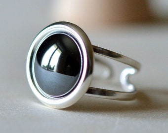 Bague ronde Hématite sur monture Argent 925, Pierres Fines Véritables, Bague réglable taille 52 à 58, Création Artisanale, Fait Main