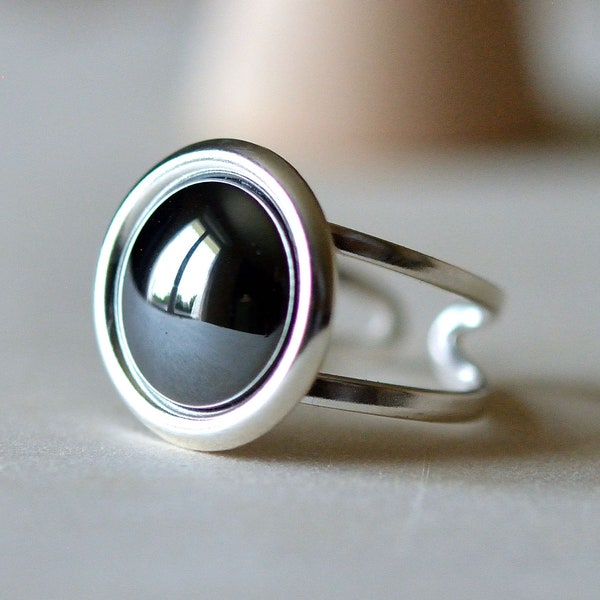 Bague ronde Hématite sur monture Argent 925, Pierres Fines Véritables, Bague réglable taille 52 à 58, Création Artisanale, Fait Main