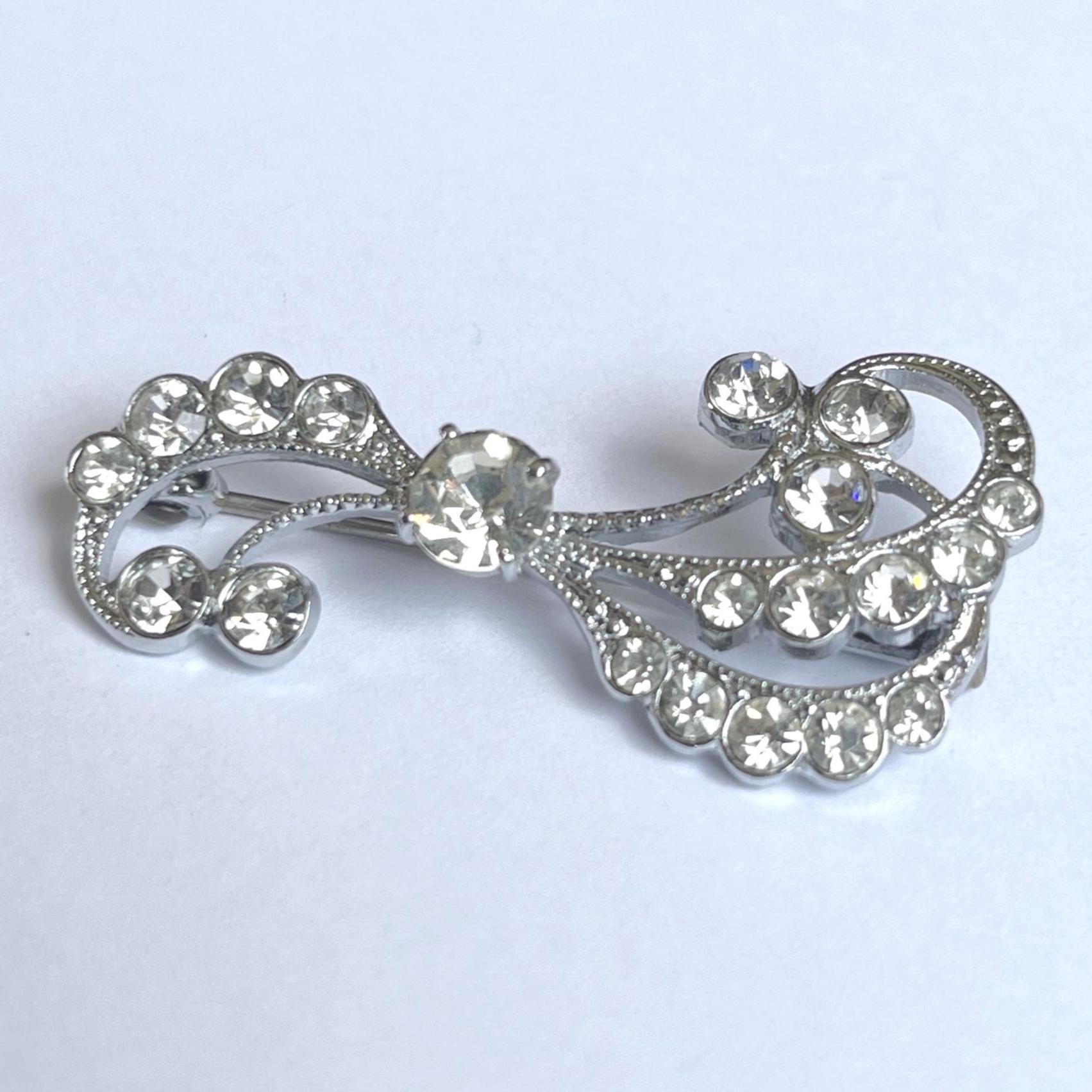 Jolie Broche Vintage Des Années 50-60 - Style Rétro Argenté
