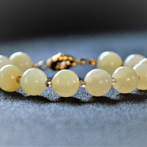 Bracelet in real Calcite and Topaz stones - Clasp of your choice - Handmade