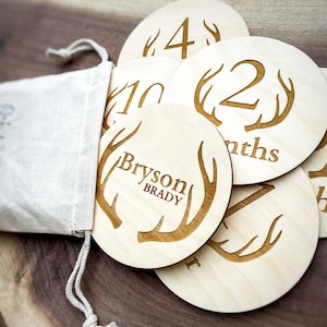 Disques mensuels Milestone en bois pour les photos de bébé | Accessoires photo Bébé par mois | | cartes d’étape | cadeau bébé Disques d’étape antler baby milestone