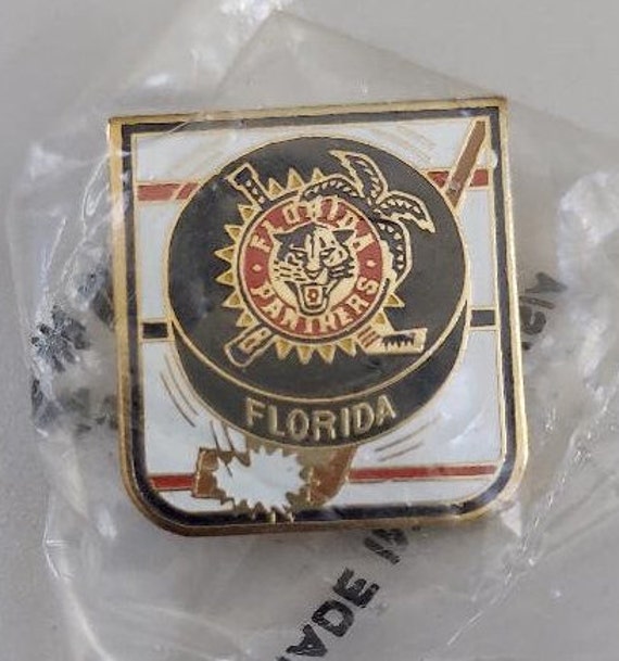 NHL Florida Panthers Hockey Puck Pin NIP Brand Ne… - image 3