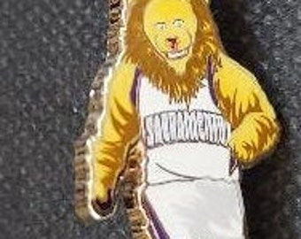 NBA Sacramento Kings Slamson The Lion Mascot 2012 Hard Rock Cafe Pin Limited Edition Basketball OOP Great Gift!