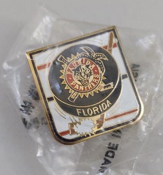 NHL Florida Panthers Hockey Puck Pin NIP Brand Ne… - image 4