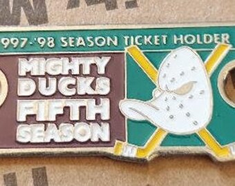 NHL Mighty Ducks Of Anaheim 1997-98 Season Ticket Holder Fifth Season Pin Hockey Sports Great Gift! OOP Used