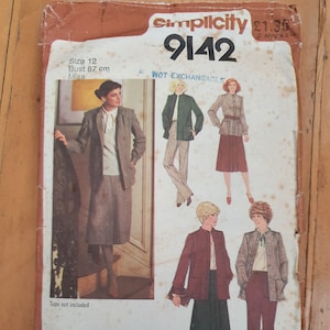 May include: A vintage Simplicity sewing pattern, number 9142, for women's clothing. The pattern shows illustrations of suits and separates, including a blazer, skirt, and trousers. The size is 12, with a bust of 87 cm. The text "Tops not included" is visible.