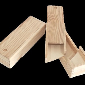 Caja de madera para pañuelos o guantes. Decorada con sistema Decoupage.