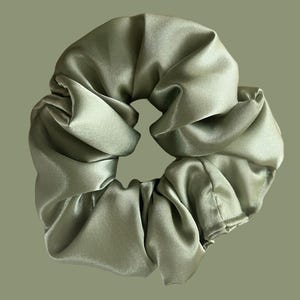 Scrunchie hair tie | Sage satin scrunchies  | Large satin scrunchies green | Silky satin | Handmade | Silk hair | XL Jumbo scrunchie