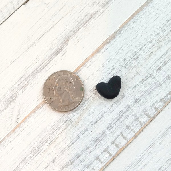 seaglass heart , sea glass pendant , genuine beachglass , pirate glass , collector piece , black hearts