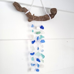 blue seaglass mobile , sea glass suncatcher , beach wall hanging , small size , nature decor