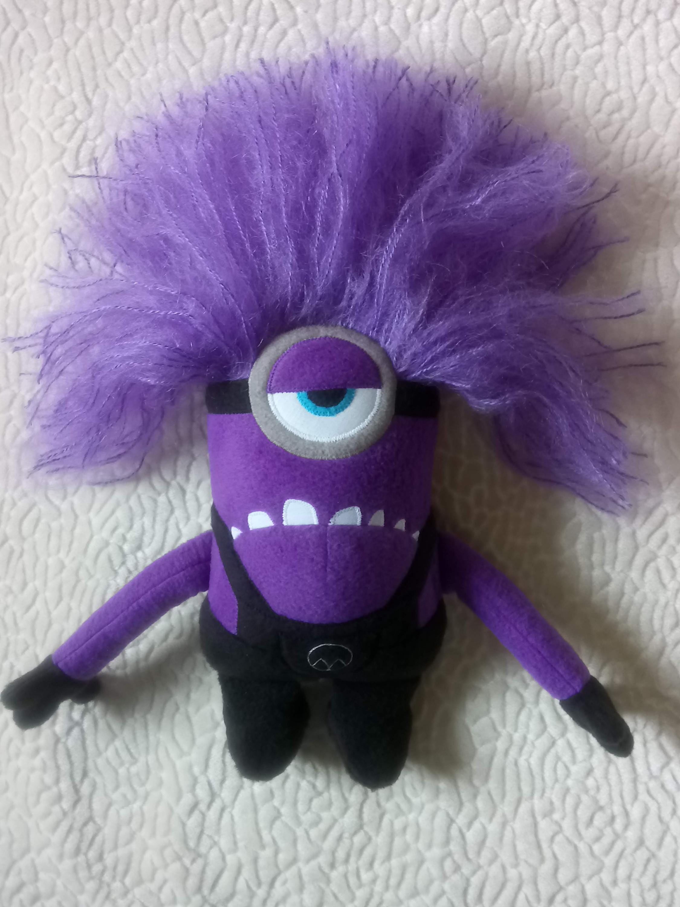 紫色のミニオン、邪悪な手作りのぬいぐるみ - Etsy 日本