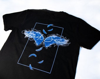 Black Swan | 7 | WINGS | T-shirt