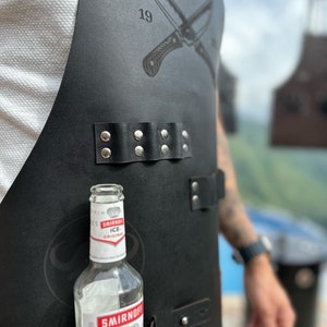 Personalized Leather Apron High Quality Workmanship Leather Straps Apron with pockets and rings