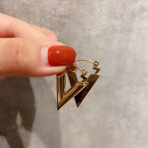 lv inspired hoop earrings ｜TikTok Search