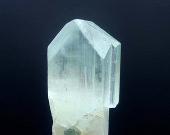 Raw Green Kunzite Crystal: Natural Hiddenite from Afghanistan (27 Gram)