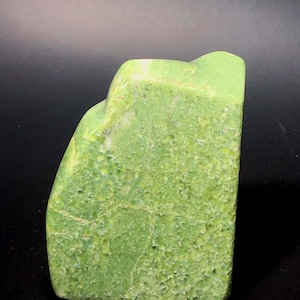 Green Grossular Gernet, Hydrogrossular gernet, Polished Grossular, Grossular garnet, Rare Grossular -667 gm