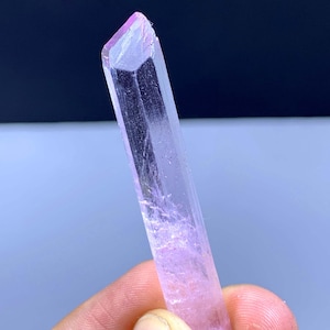Transparent pink Kunzite Crystal From Afghanistan - 40.00 Cartas