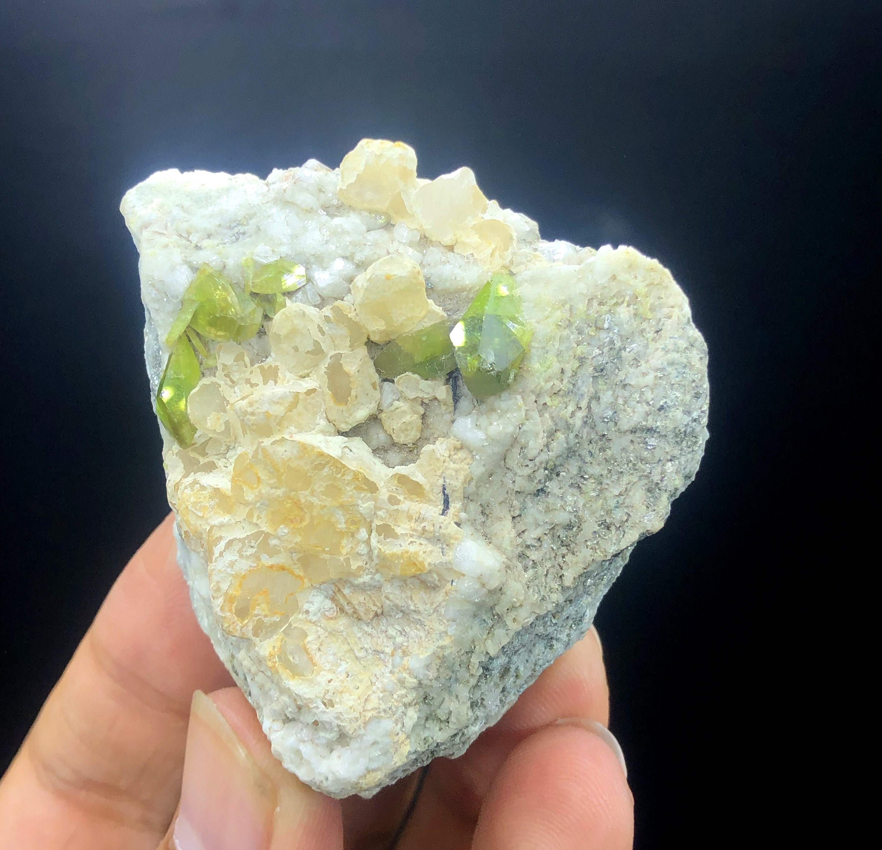 Natural Green Sphene Titanite Specimen: Raw Mineral Cluster from Skardu Pakistan
