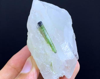アフリカングリーントルマリン結晶、14.1グラムの研磨済み標本 - Etsy 日本
