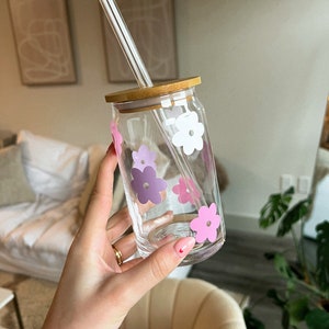 Groovy Flowers Daisy Iced Coffee Cup | Pink, White and Purple | 16oz Glass Coffee Cup with Bamboo Lid and Glass Straw | Aesthetic Coffee Cup