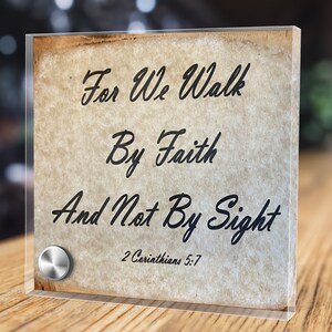 Affordable Thoughtful Personalized Luman Glass Stand