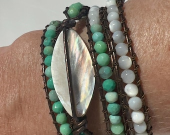 Mother of Pearl and Chrysoprase bracelet