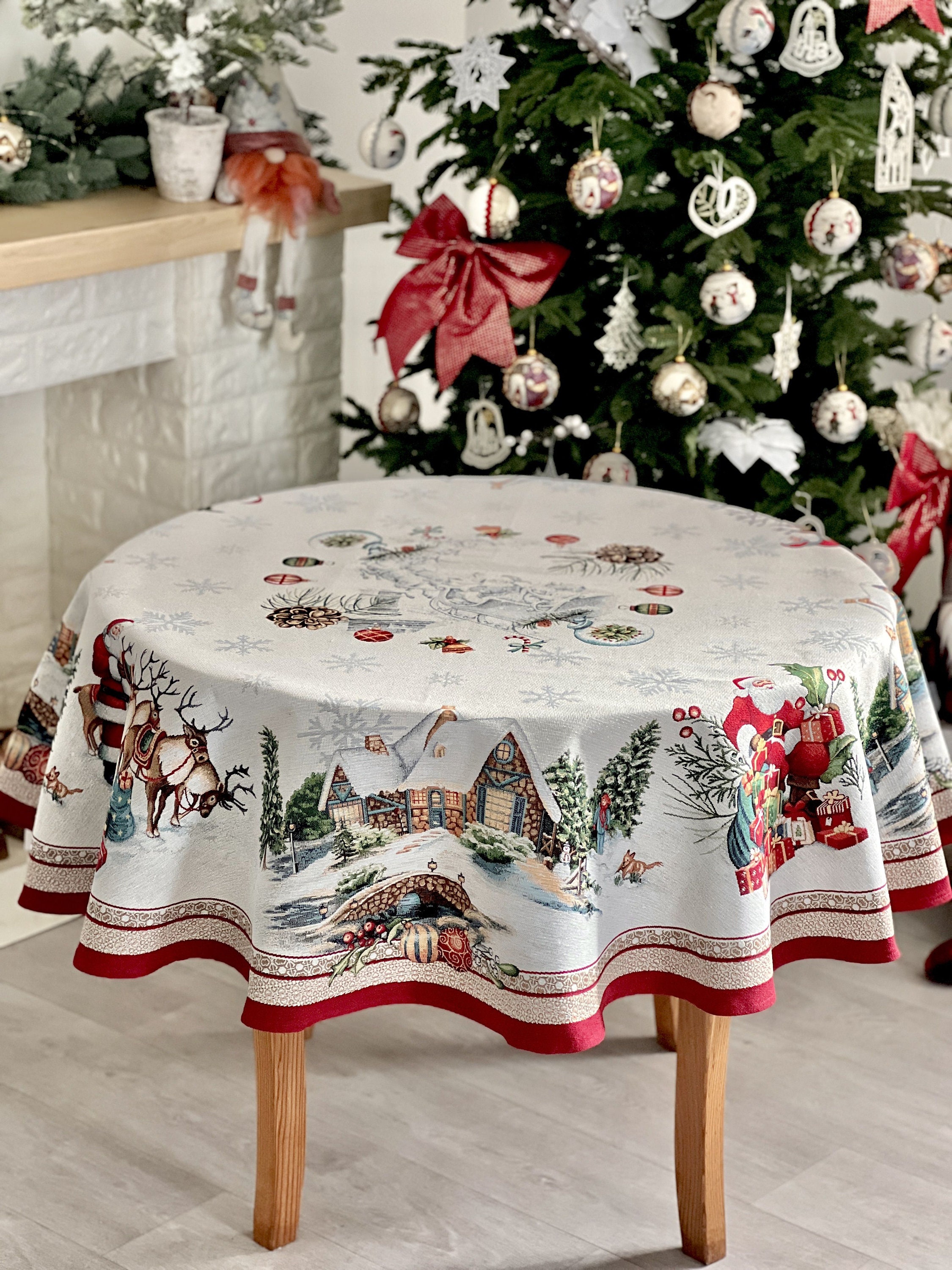 Round paper tablecloths discount