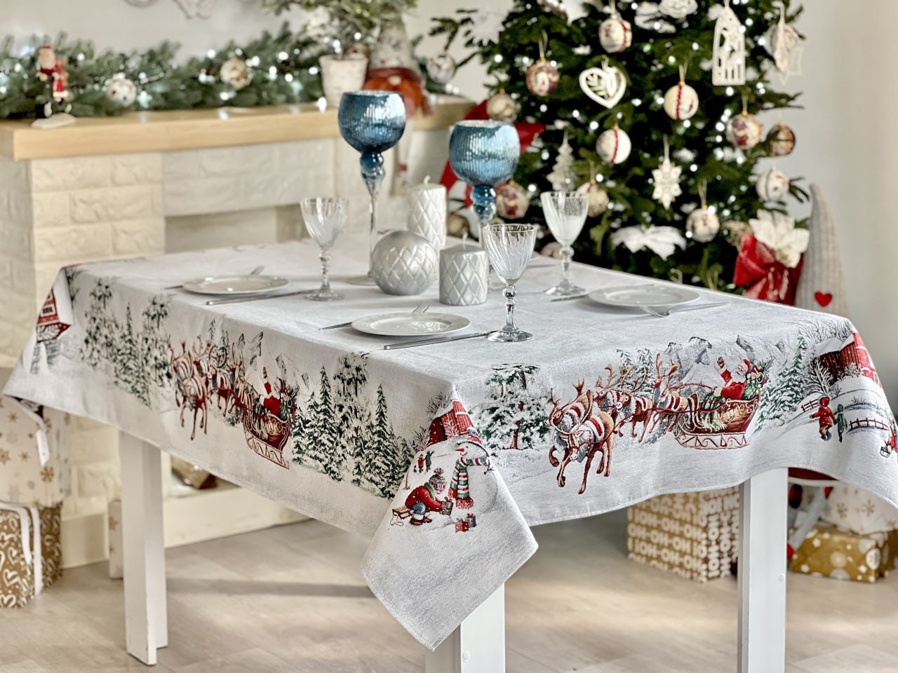 Xmas table cloths discount