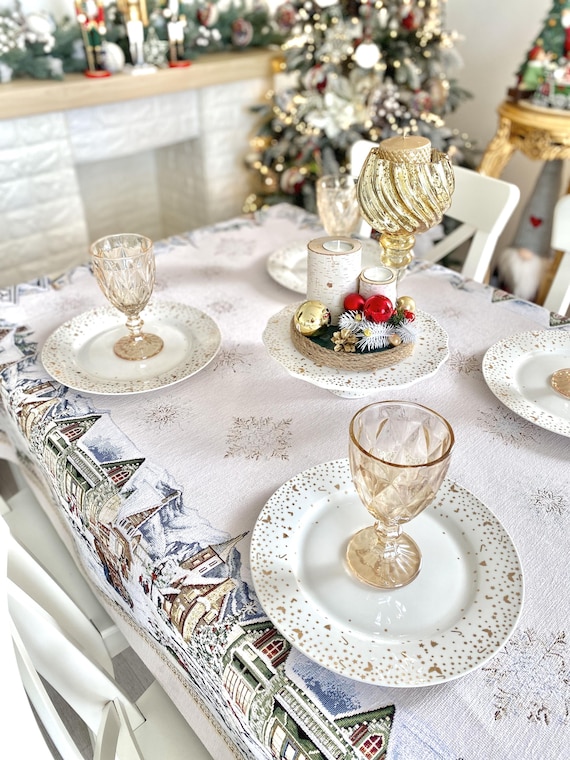 Lot De 2 Nappes Plastique Noël 220x130 Cm – Motif Arbre De Noël Et Flocons, Imperméable, Facile à Nettoyer | Décoration De Table Festive