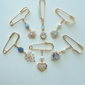 Bridal Pin | Bouquet Brooch | Something Blue | Moonstone | Pearl | Aquamarine | Bridal Shower | Bridesmaid Pin | Wedding minimal | Charm