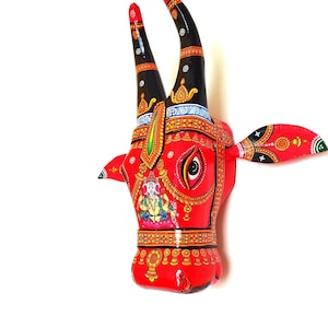 Cow Head Wooden Handpainted, Bull Head, Hand Painted Indian Nandi, Vintage Wood Hindu Nandi Cow, Indian Home Decor, Wooden Cow Wall Hanging