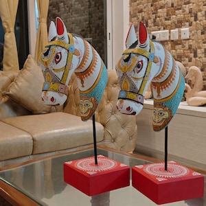 Wooden horse head on stand/Hand Painted Traditional Indian Style/Hand Painted Horse/Horse Head Wall Hanging/Handicraft Horse Head Figurine