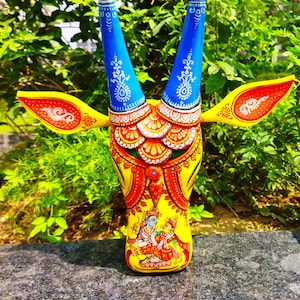 Wooden Handpainted Cow Head, Bull Head, Hand Painted Indian Nandi, Vintage Wood Hindu Nandi Cow, Indian Home Decor, Wooden Cow Wall Hanging