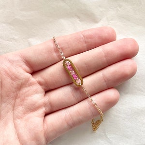 Real pressed flower bracelet, handmade flower bracelet, real pressed flowers, friendship bracelet, resin gold, silver, dainty