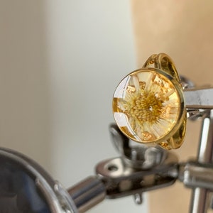 Circle flower ring, gift for her, gold ring, silver ring, pressed flower ring, resin ring, adjustable ring,  handmade, customisable ring