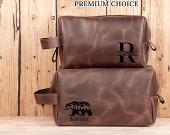 Personalized Toiletry Bag for Weddings, Men's Dopp Kit, Leather Wash Case, Groomsmen Gift